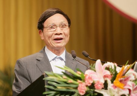 > 正文   北京大学校长周其凤院士致辞   中国科协副主席黄伯云院士